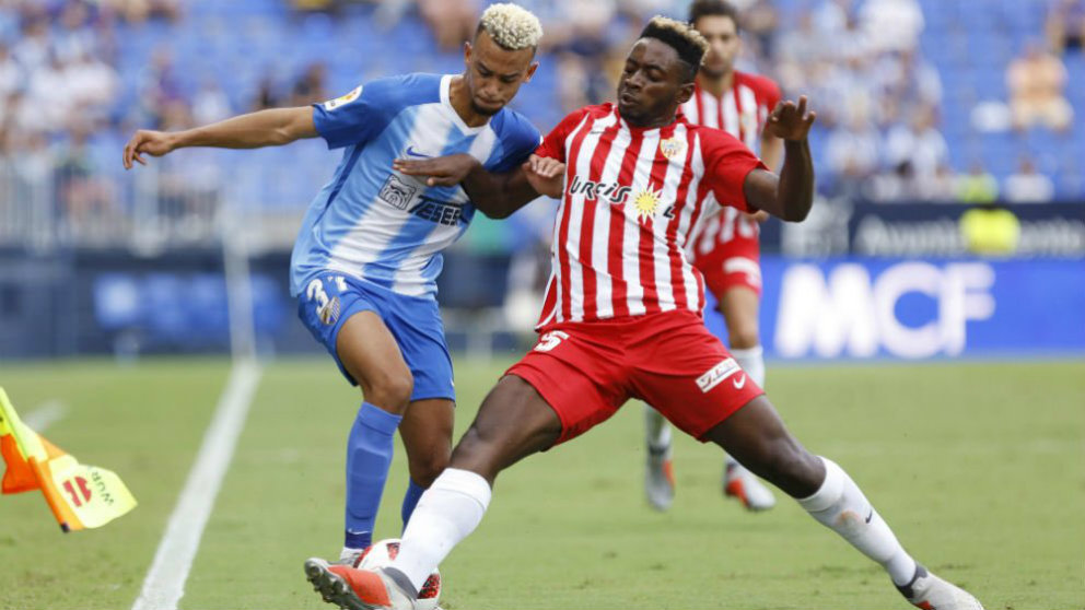 Yan Eteki con el Almería (@U_D_Almeria)
