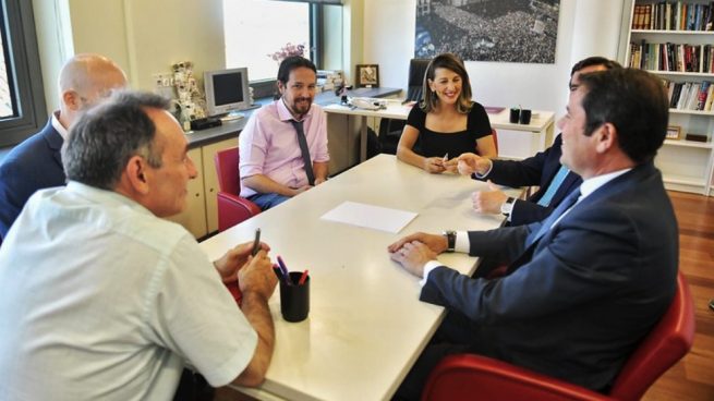 Pablo Iglesias en una de las zonas de su despacho en el Congreso de los Diputdos. (Foto. Podemos)