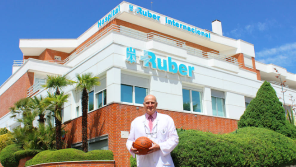 Alfonso del Corral, jefe de Medicina y Traumatología del Deporte del Hospital Ruber Internacional. (Foto: Quirónsalud)