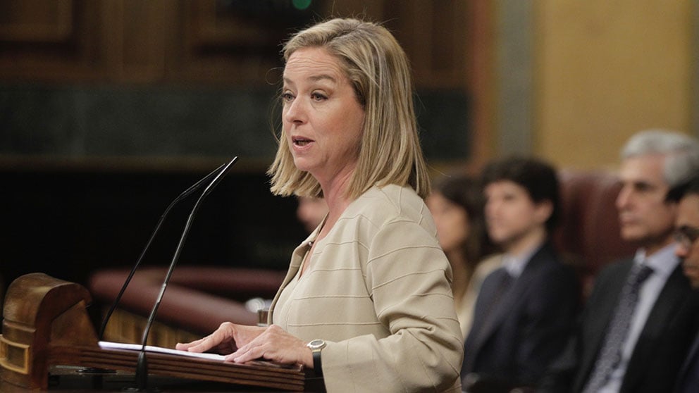 Ana Oramas durante su intervención en el debate de investidura. (Foto: Francisco Toledo).