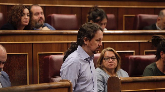Moncloa monta un comité de control de daños para minimizar el impacto de la entrada de Podemos en el Gabinete