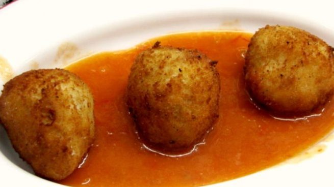 Albóndigas de arroz y bacalao