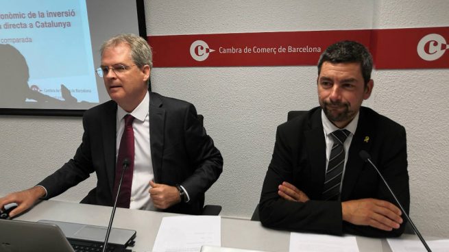 El presidente de la Cámara de Barcelona cumple su amenaza y responderá sólo en catalán en las ruedas de prensa