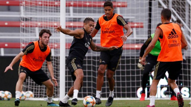 Mariano Díaz, en un entrenamiento del Real Madrid (Realmadrid.com)