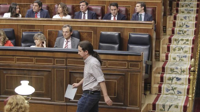Sánchez intentará convencer a Iglesias ofreciéndole medidas favorables a los colectivos afines a Podemos