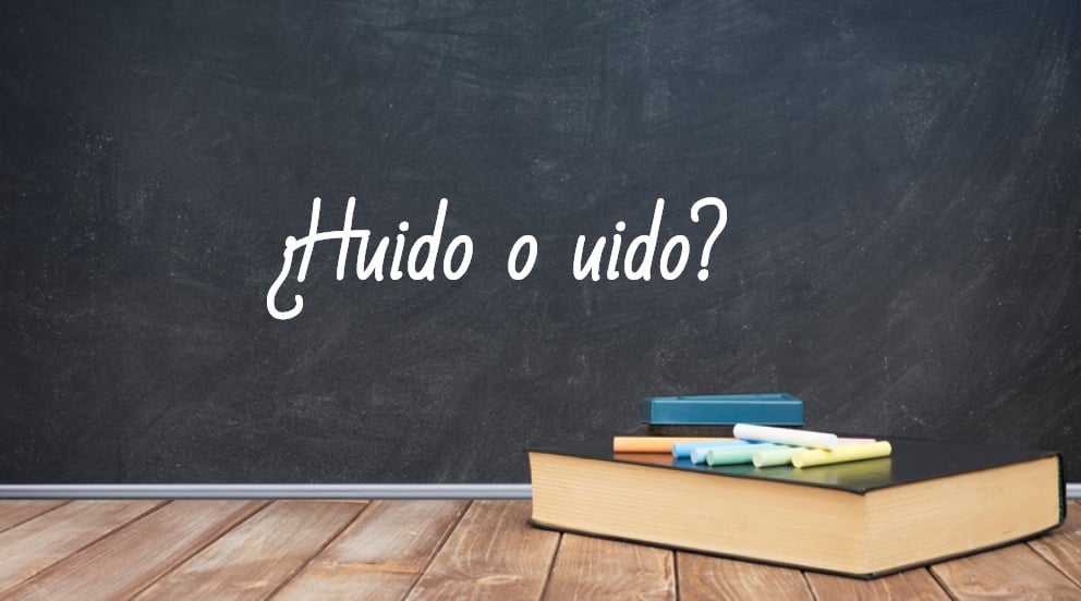 Se escribe huido o uido
