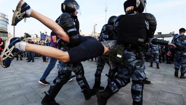 La UE condena el «desproporcionado uso de la fuerza» de la Policía contra los manifestantes en Moscú