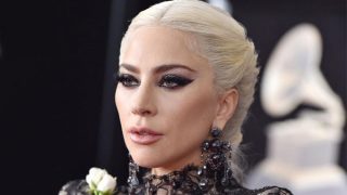 Instagram: Lady Gaga al natural sin cejas impacta a sus seguidores