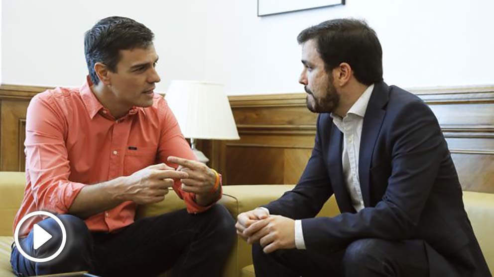Pedro Sánchez y Alberto Garzón. (Foto: EFE)