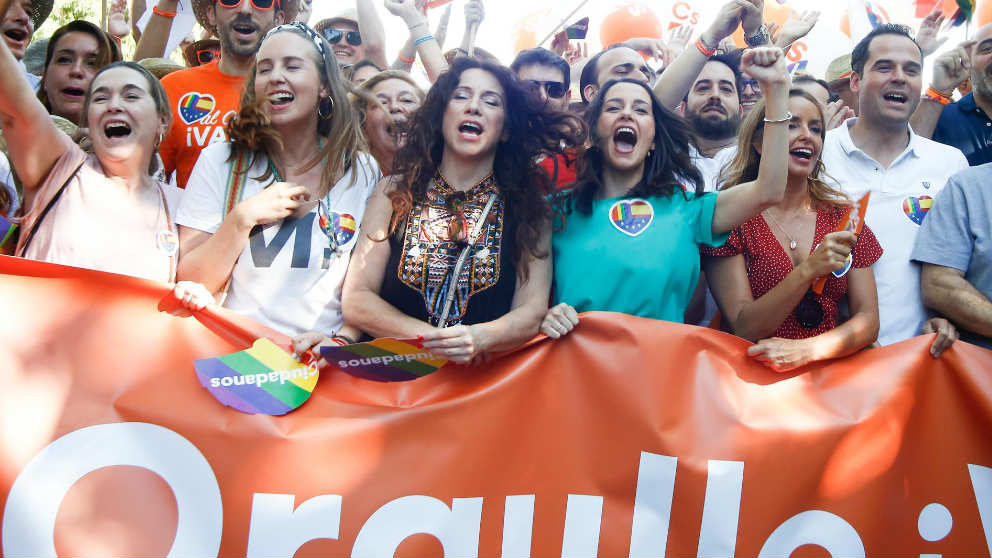 Cabecera de la representación de C’s en el Orgullo 2019, con Inés Arrimadas a la cabeza. (Ep)