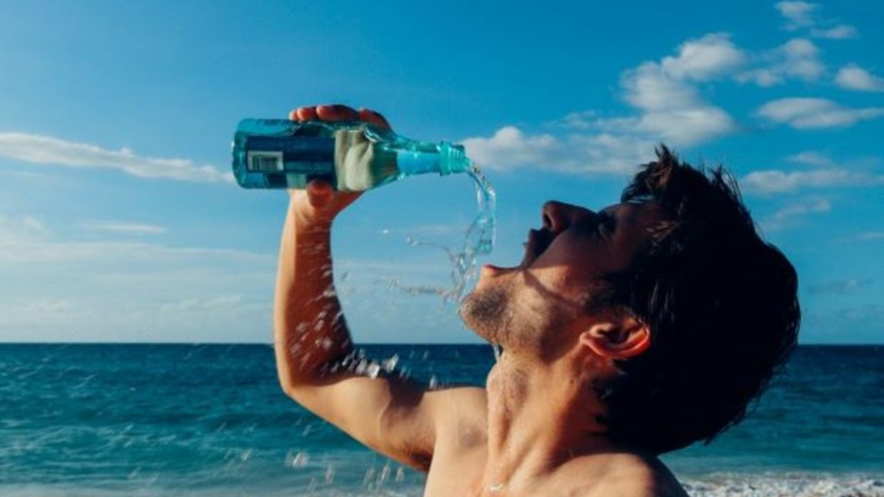 ¿Cuál es la relación entre hidratación y salud bucodental?