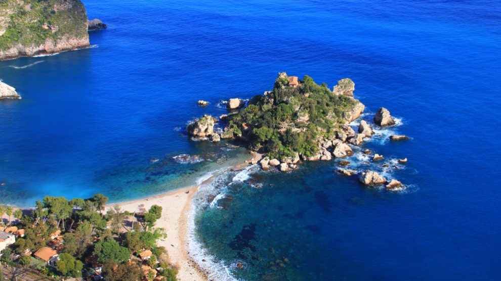 Sicilia es la isla más grande de cuantas hay en el Mediterráneo