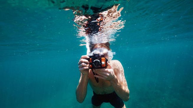 hacer fotos debajo del agua