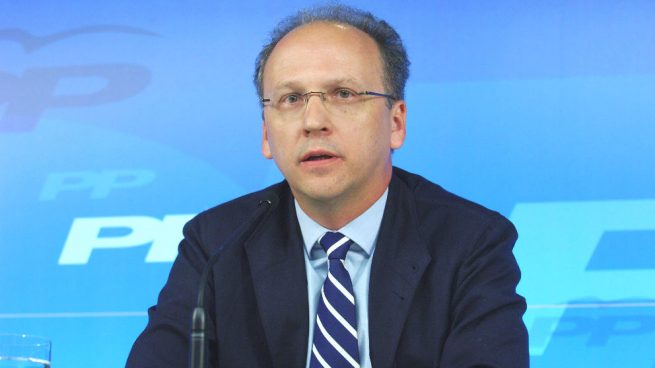 El PP recupera a Gabriel Elorriaga para ser jefe de las tres asesorías parlamentarias