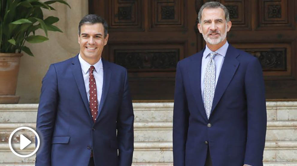 El Rey y Pedro Sánchez, en el Palacio de Marivent (Palma).