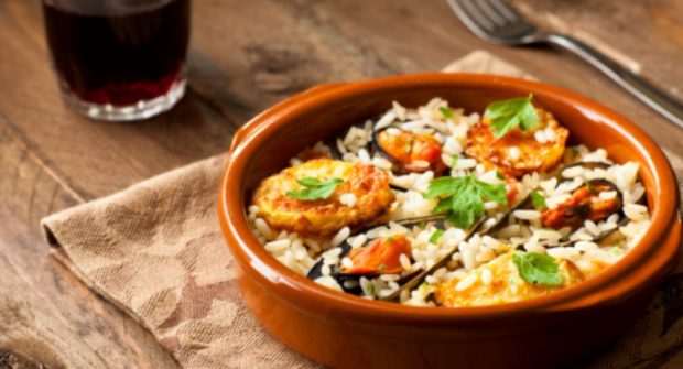 5 ensalada de arroz fáciles de preparar para una cena o comida rápida y ligera
