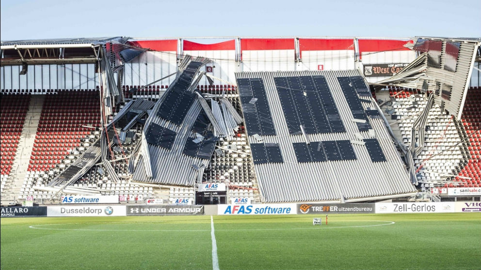 El estadio del AZ Alkmaar quedó en un estado muy deteriorado.