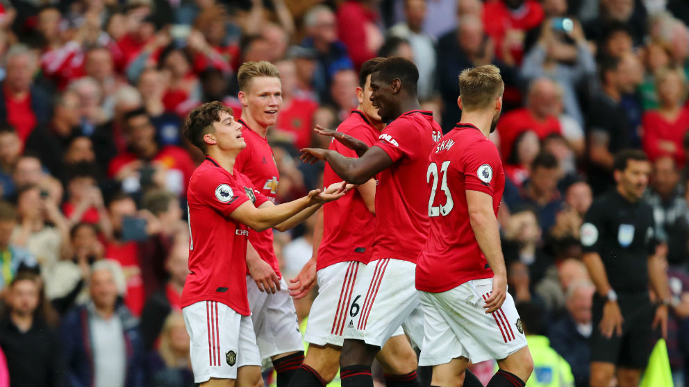 Pogba celebra uno de los goles del United. (Getty)