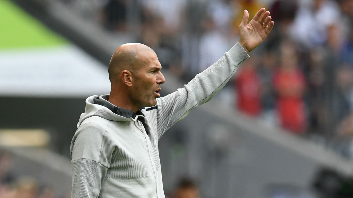 Zidane, durante un partido de pretemporada del Real Madrid (AFP).