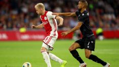 Van de Beek durante el Ajax – PAOK. (Getty)