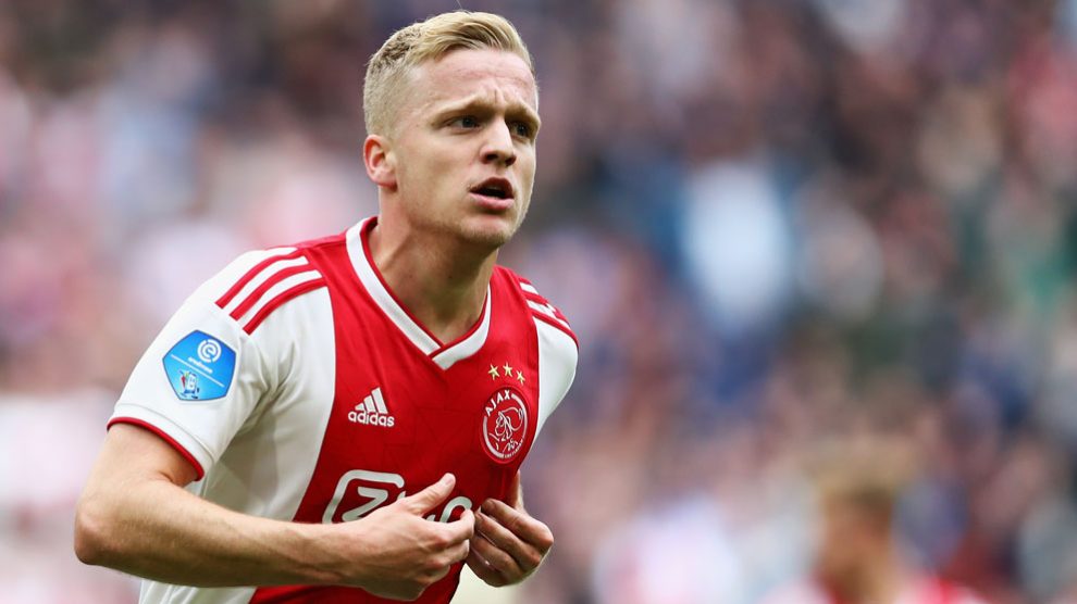 Van de Beek durante un partido con el Getty. (Getty)