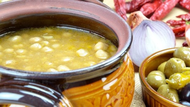 Sopa griega de garbanzos