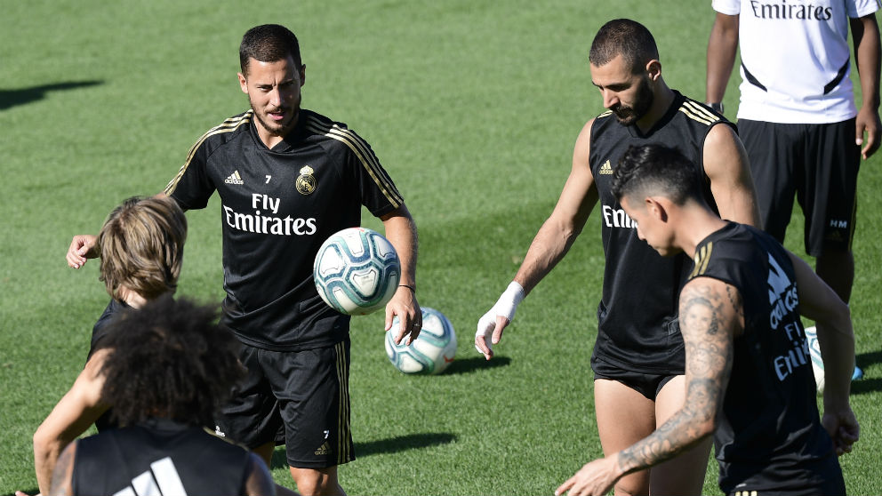 Hazard, en un entrenamiento del Real Madrid. (AFP)