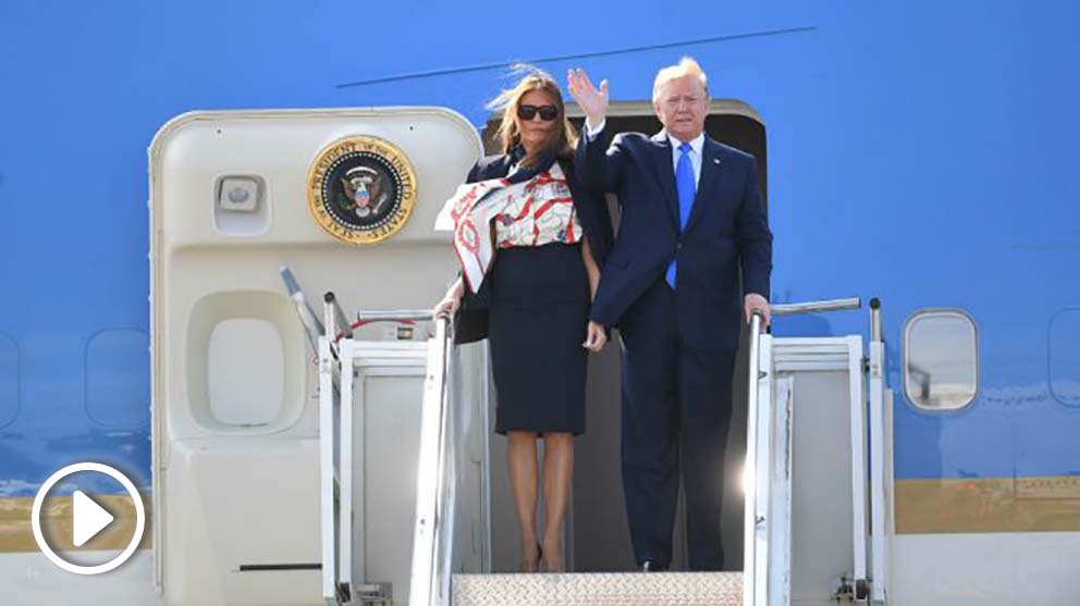 Donald Trump y su mujer a su llegada a Inglaterra. Foto: Europa Press