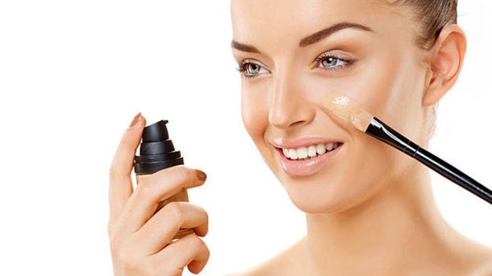 Cómo hacer que la base de maquillaje dure todo el día paso a paso Cómo hacer que la base de maquillaje dure todo el día paso a paso