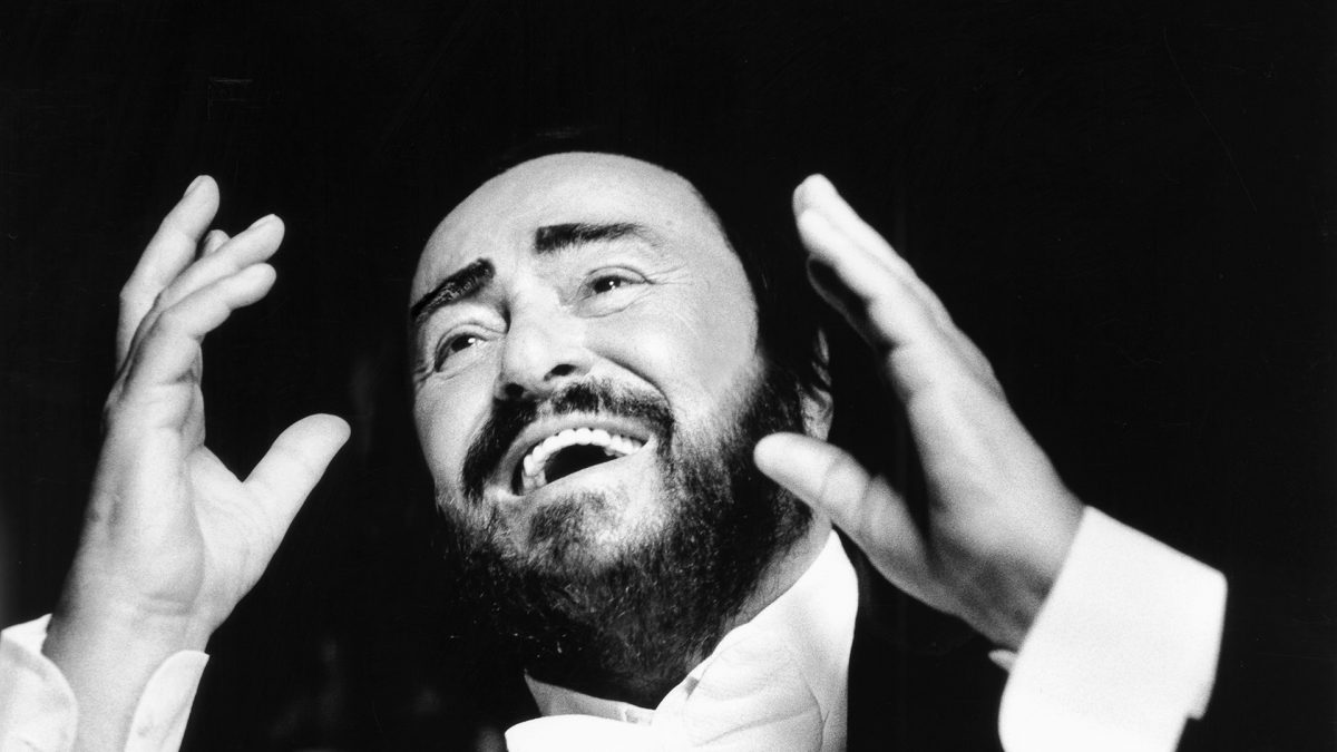 El 6 de septiembre de 2007 muere el tenor Luciano Pavarotti