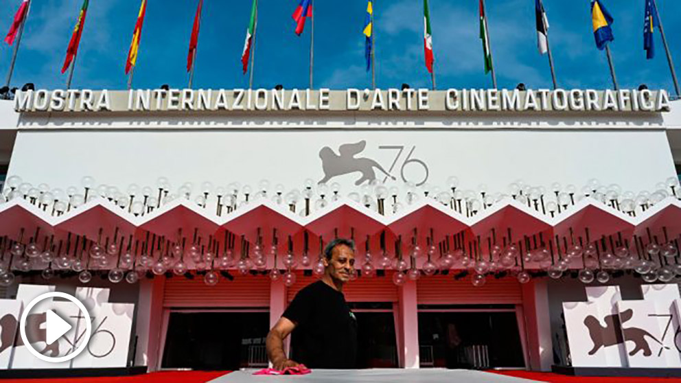 La entrada principal del FEstival de Cine de Venecia que arranca su 76ª edición. Foto: AFP