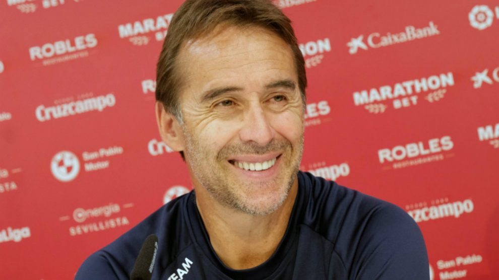 Julen Lopetegui, técnico del Sevilla, en rueda de prensa (EFE)