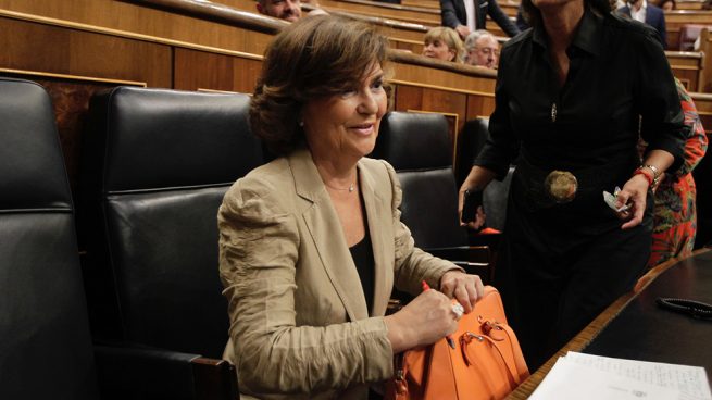 Moncloa esconde a Calvo para no explicar ante Cayetana la «mesa de diálogo» con Torra