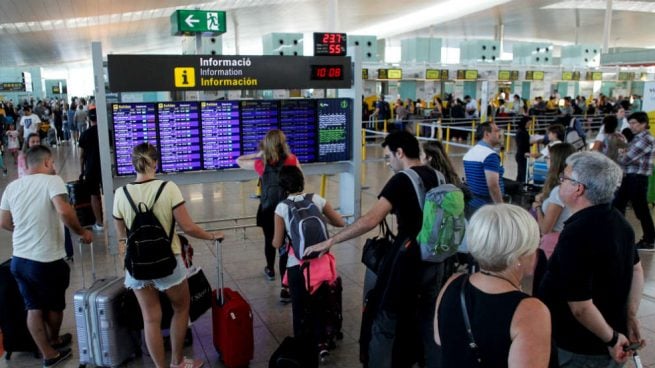 Normalidad en Barajas y El Prat durante la jornada de huelga del personal de tierra de Iberia