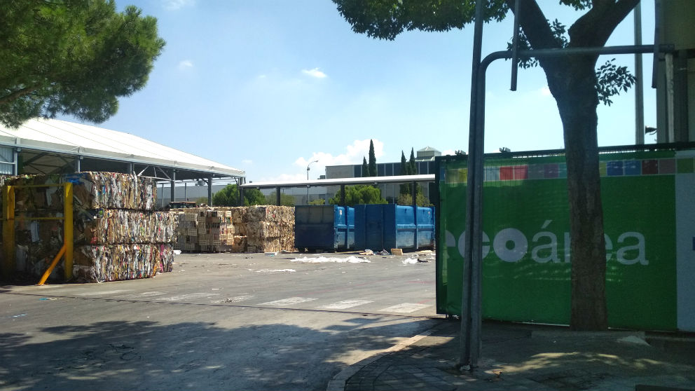 La planta ilegal de residuos que el equipo de Manuela Carmena inauguró en el verano de 2017 en Mercamadrid.