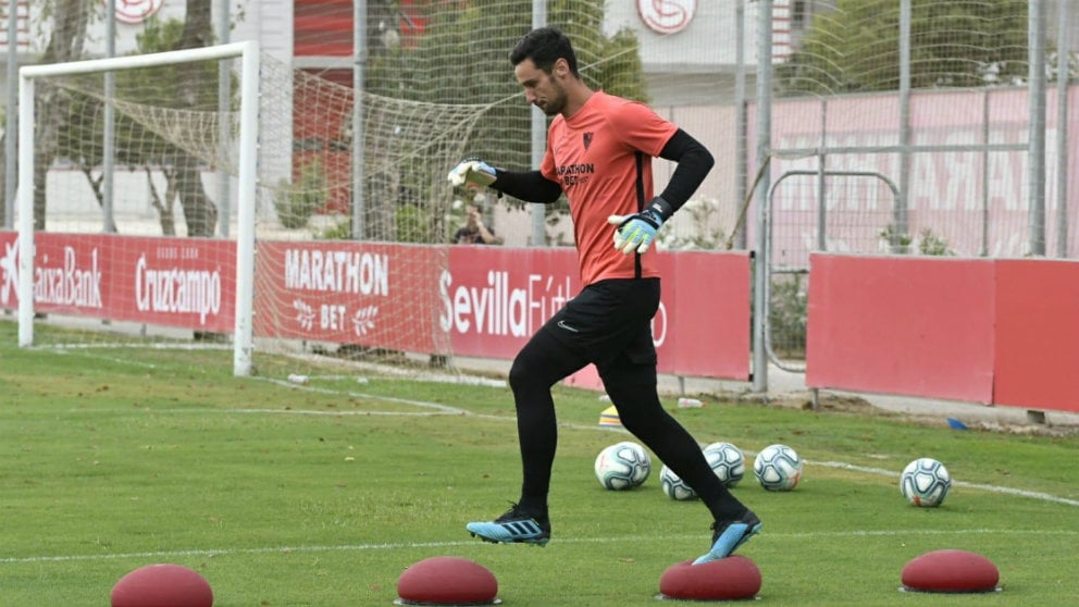 Sergio Rico en un entrenamiento con el Sevilla (Sevilla Fútbol Club)