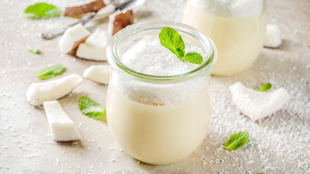 Flan de crema de coco con caramelo