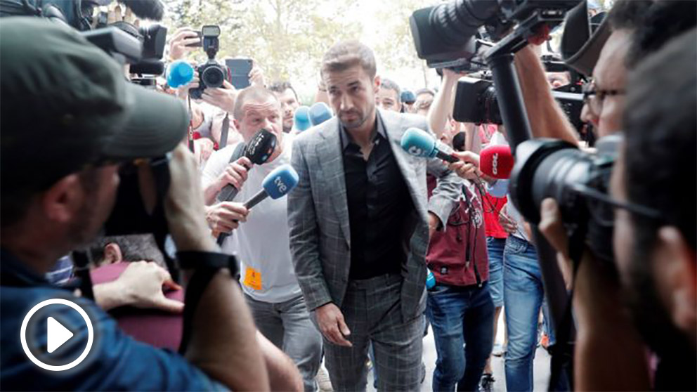 Gabi llega a la Ciudad de la Justicia. (EFE)