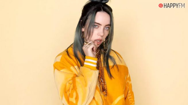 Billie Eilish se sincera sobre cómo y con quién fue su primer beso