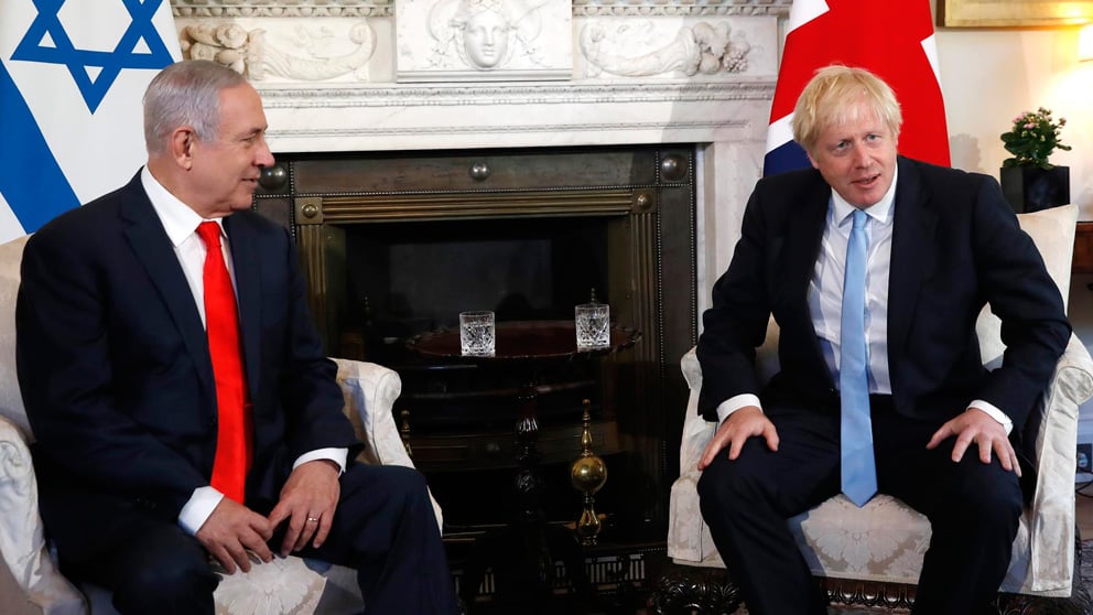 El primer ministro israelí, Benjamin Netanyahu, reunido con su homólogo británico, Boris Johnson, en Downing Street. Foto: EP