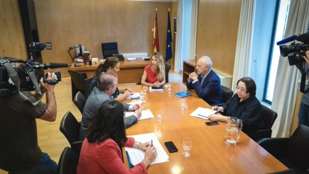 Cayetana Álvarez de Toledo en su reunión con la presidenta de la Asociación de Víctimas del Terrorismo, Maite Araluce. (Foto: Europa Press)