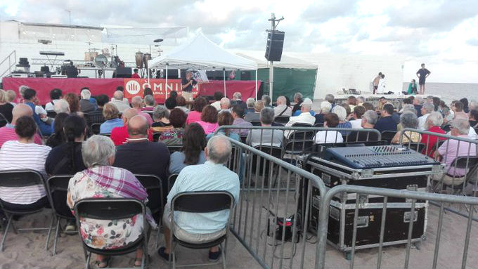 El acto se ha celebrado este sábado junto a la playa, sin la presencia de Òscar Camps.