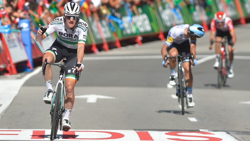 Bennett celebra su victoria en la Vuelta. (AFP)