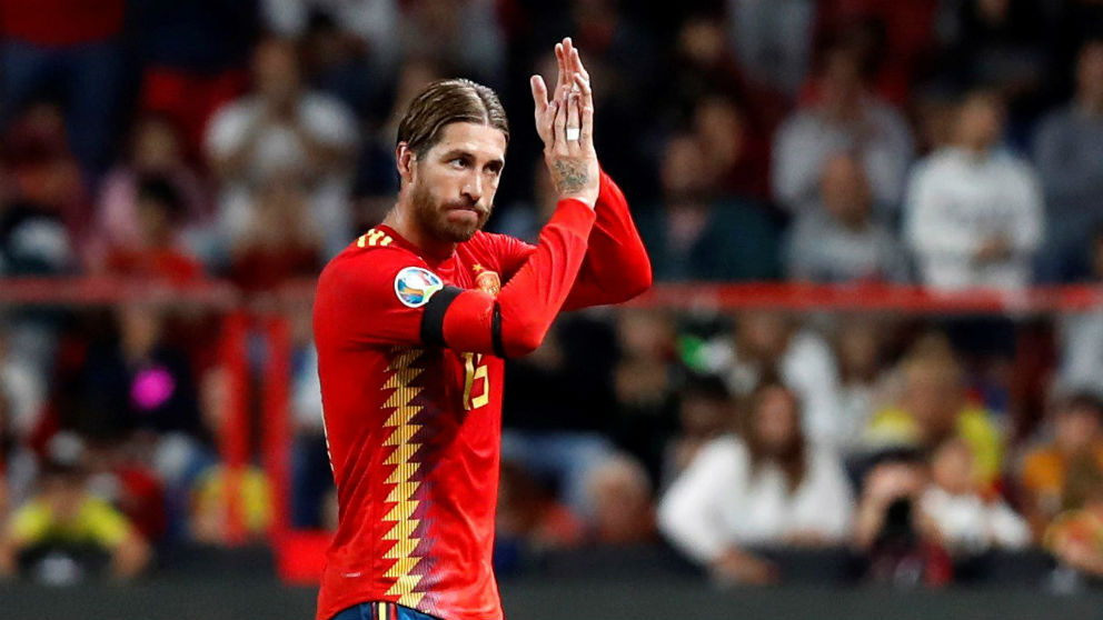 Sergio Ramos, durante un partido con España. (EFE)