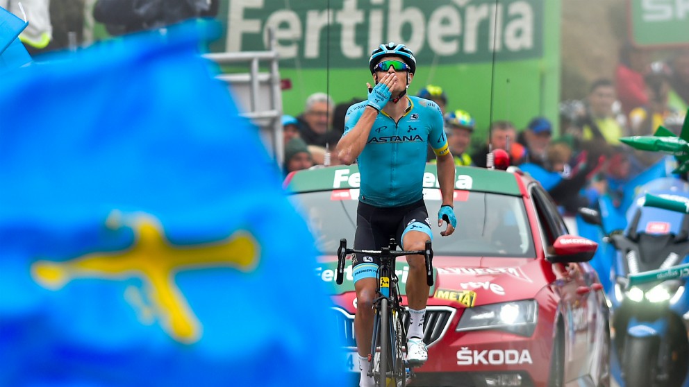 Fuglsang celebra su victoria en La Cubilla. (AFP)