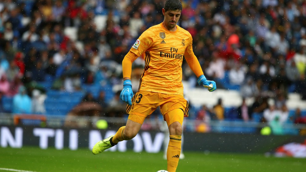 Thibaut Courtois, durante el Real Madrid – Levante. (EFE)