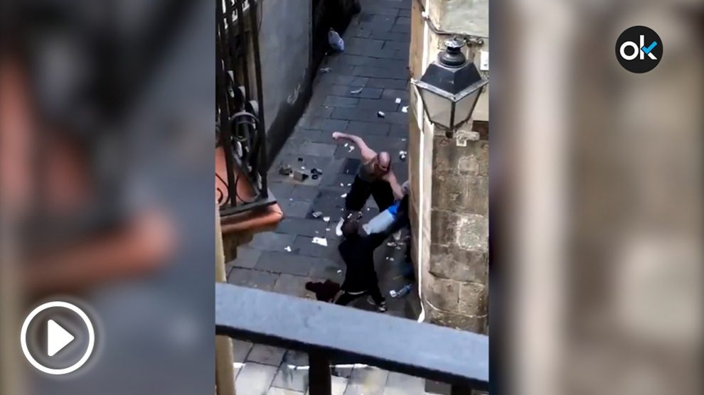 Pelea por el robo de una bombona en Barcelona.