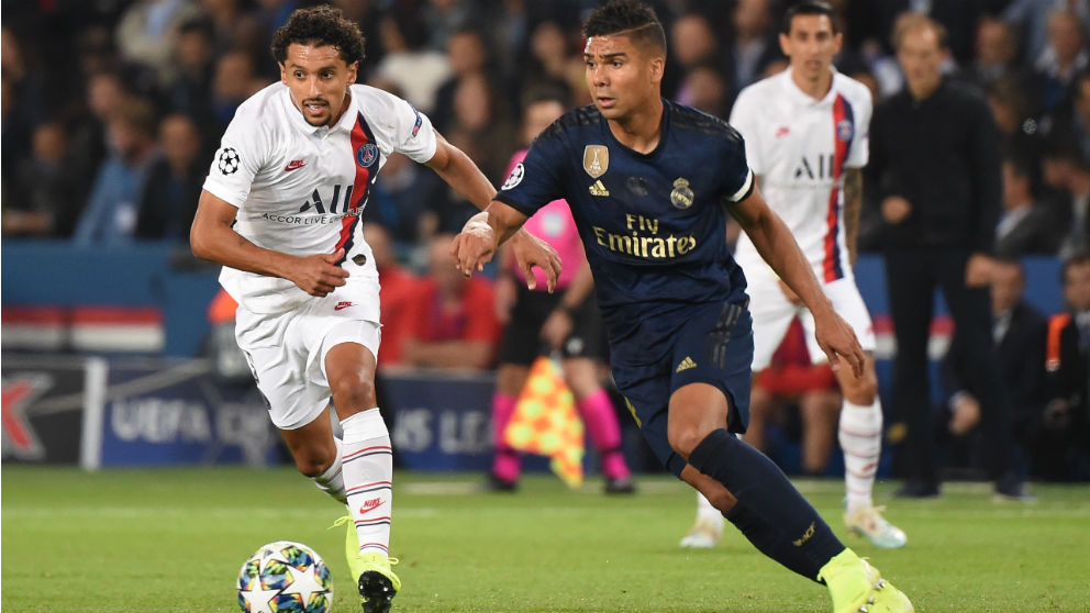 Casemiro se vio sobrepasado por el centro del campo del PSG. (AFP)