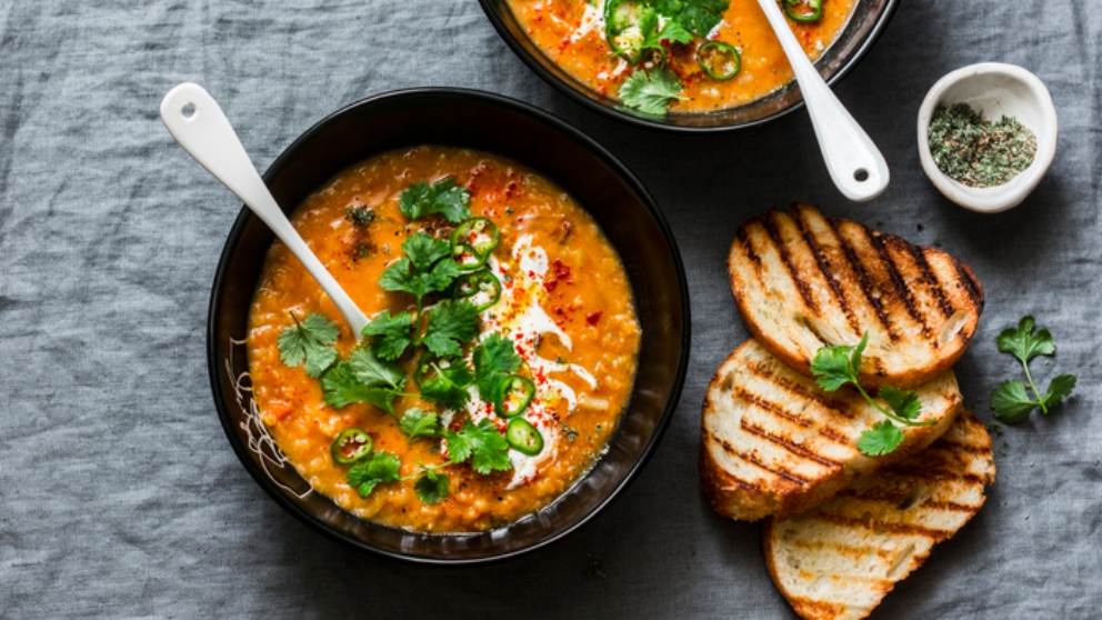 Receta de sopa picante de lentejas rojas