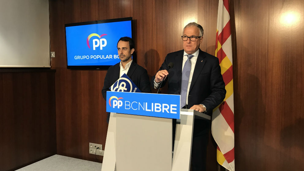 Los concejales del PP en Brcelona, Josep Bou y Óscar Ramírez. (Ep)